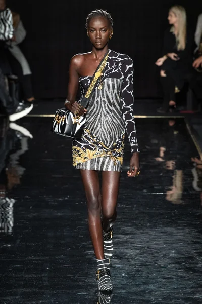Look 13